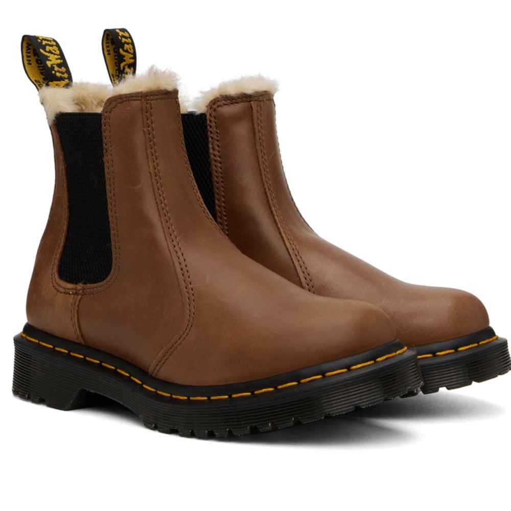 DR. MARTENS 2976 LEONORE FAUX FUR LINED CHELSEA BOOTS